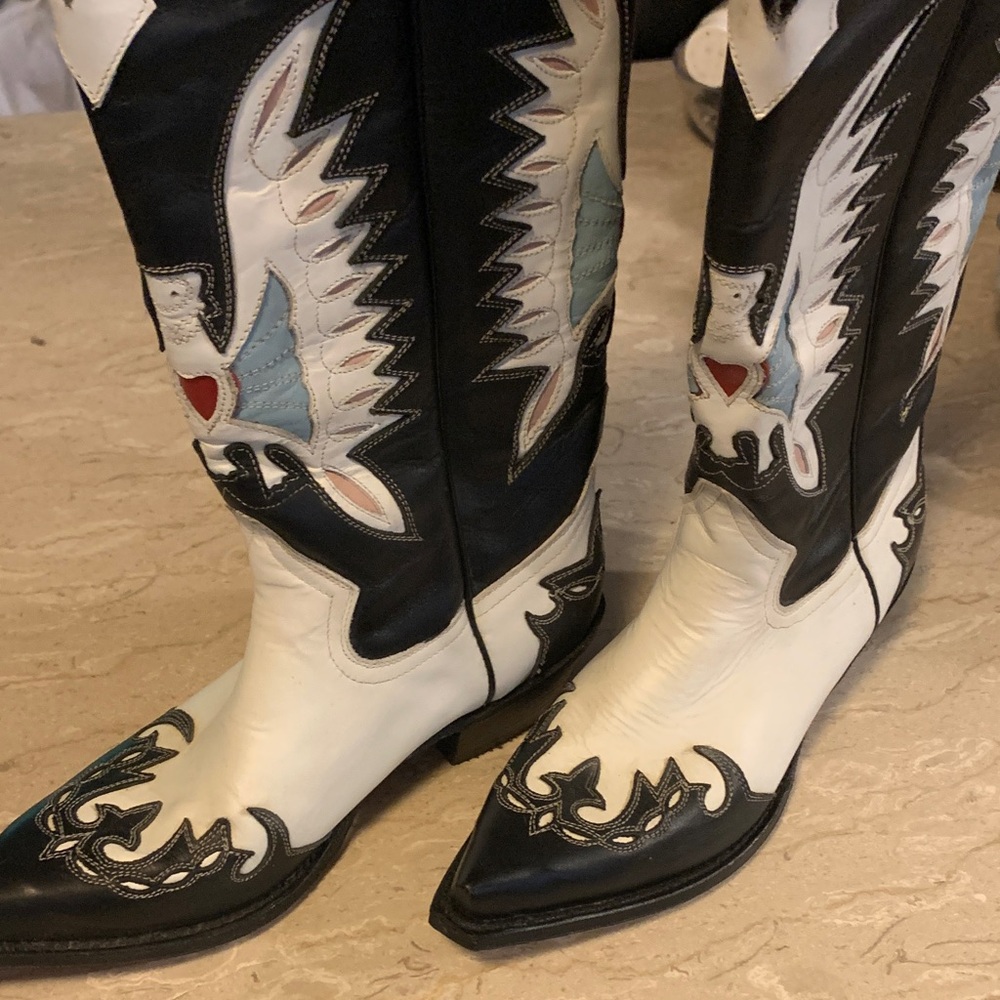 Buffalo David Bitton Tan Leather Boot Sole